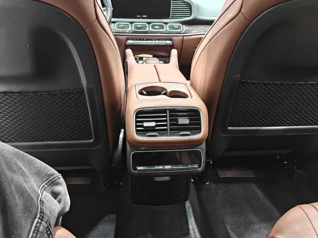 Mercedes-Benz GLE-Class — Фото автомобиля 12