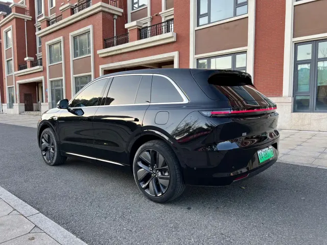 Li Auto L6 — Фото автомобиля 5
