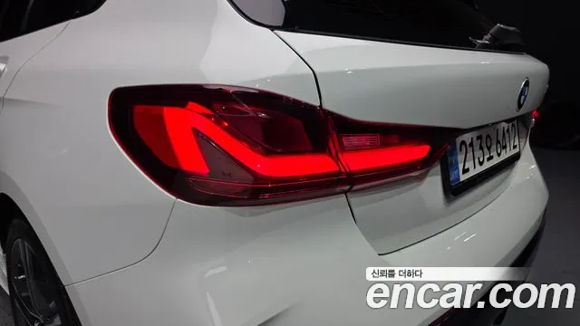 BMW 1 Series F40 — Фото автомобиля 23