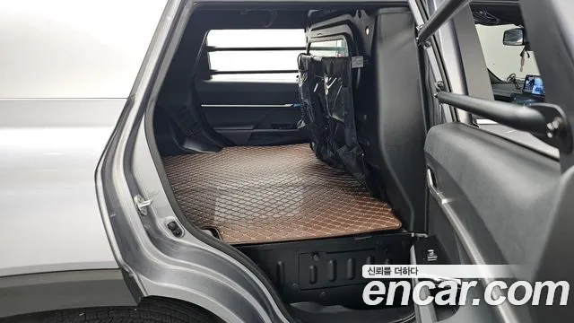 KG_Mobility_Ssangyong Torres Torres Бензин 1.5 2WD — Фото автомобиля 11