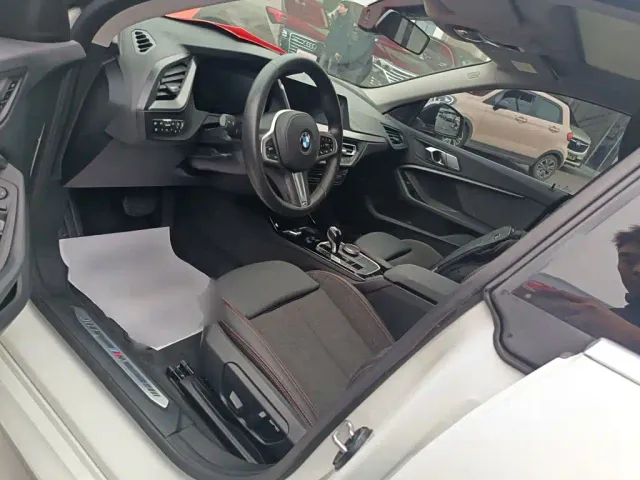 BMW 2 Series — Фото автомобиля 11