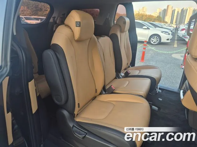 Kia Canival Carnival 4 поколение 11 мест Prestige — Фото автомобиля 13