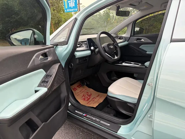 Geely Geometry E Firefly — Фото автомобиля 4