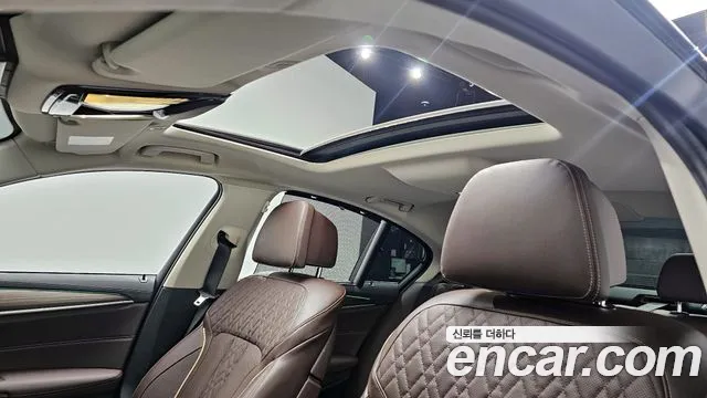 BMW 5-Series 5 серия (G30) 530i xDrive Luxury — Фото автомобиля 18
