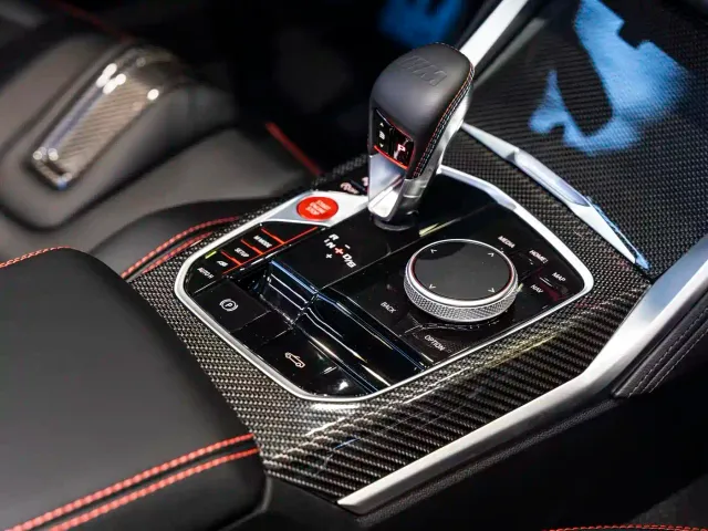 BMW M4 — Фото автомобиля 24