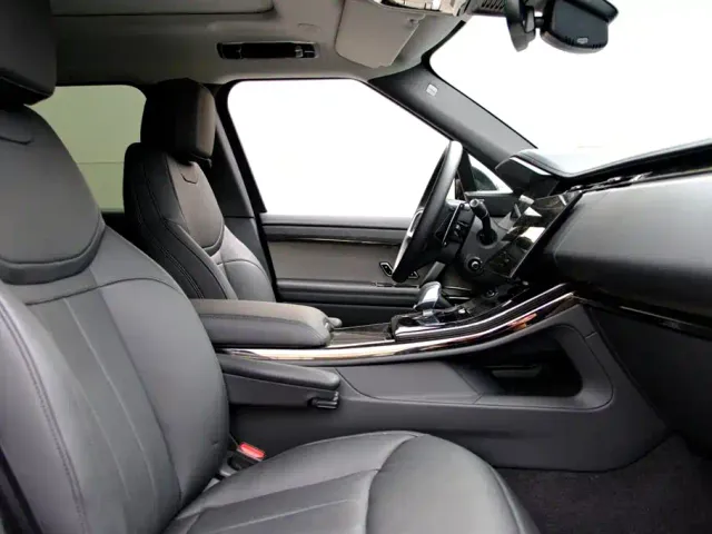 Land Rover Range Rover Sport — Фото автомобиля 12
