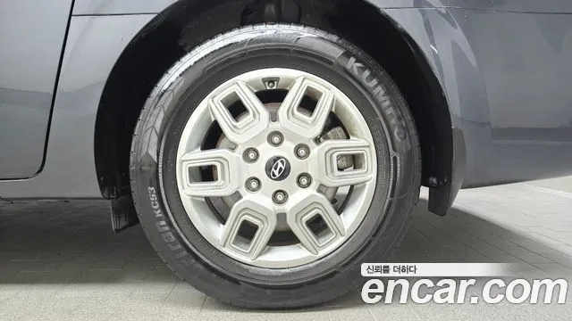 Hyundai Staria Staria L3.5 Tourer 9 мест — Фото автомобиля 21
