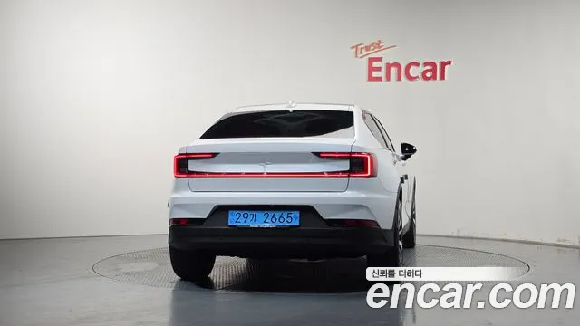 Polestar Polestar 2 — Фото автомобиля 3