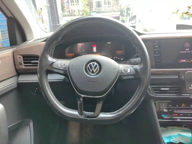 Volkswagen Tharu — Фото автомобиля 2