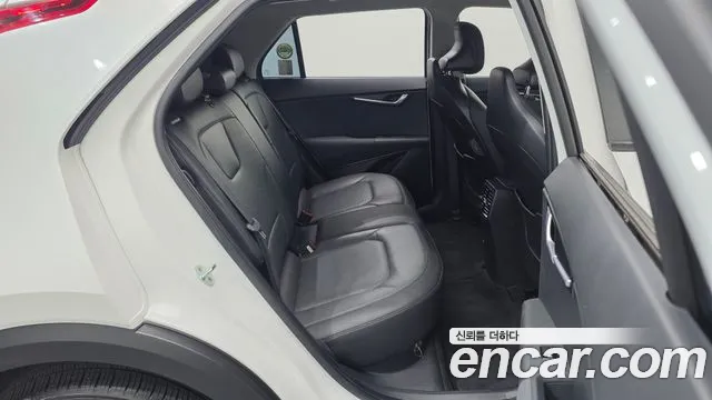 Kia Niro — Фото автомобиля 17