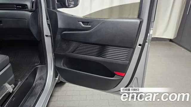 Hyundai Staria — Фото автомобиля 14