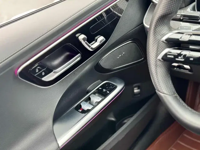 Mercedes-Benz C-Class — Фото автомобиля 5
