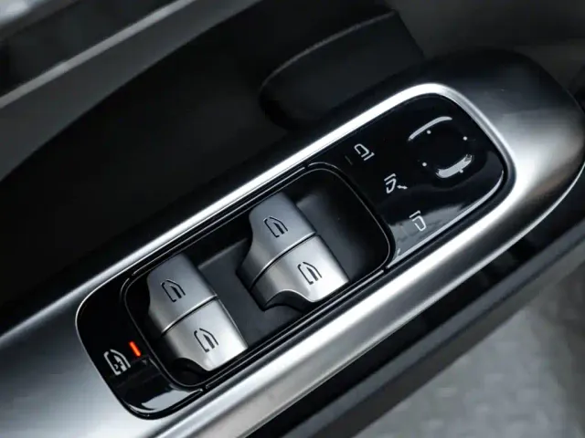 Mercedes-Benz C-Class — Фото автомобиля 22