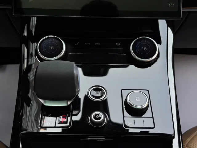 Land Rover Range Rover Sport — Фото автомобиля 17