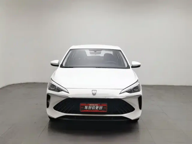Roewe i5 — Фото автомобиля 3