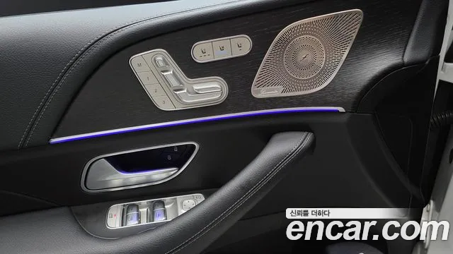 Mercedes-Benz GLE-Class — Фото автомобиля 17