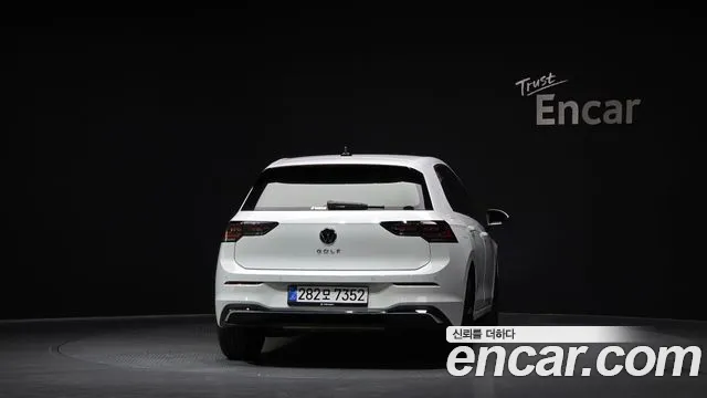 Volkswagen Golf Golf 8 поколение 2.0 TDI Prestige — Фото автомобиля 4