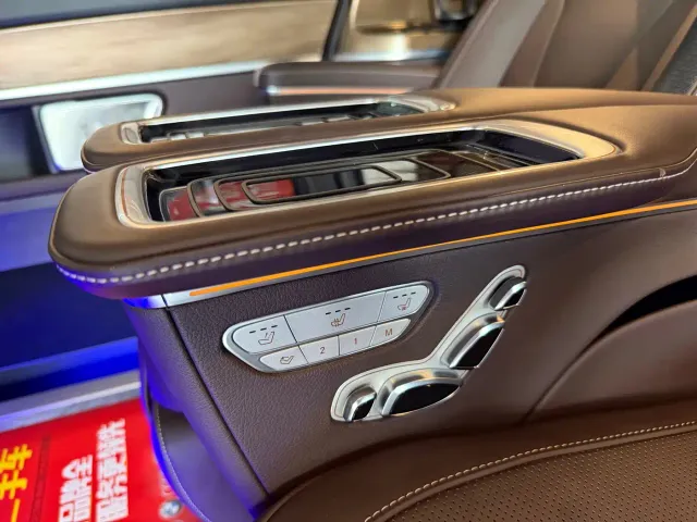 Mercedes-Benz V-Class — Фото автомобиля 10