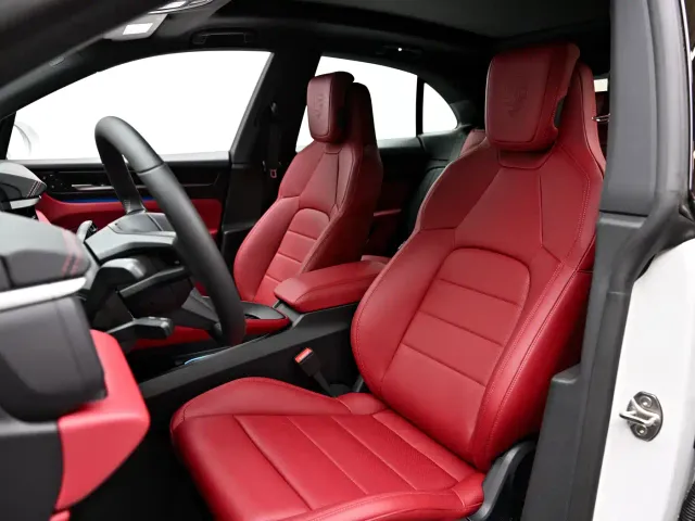Porsche Macan EV — Фото автомобиля 9
