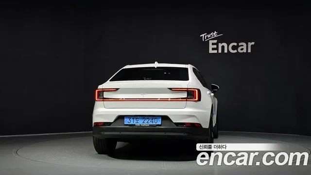 Polestar Polestar 2 — Фото автомобиля 4