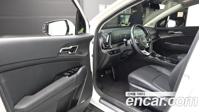 Kia Sportage Sportage 5-е поколение Бензин 1.6 Turbo 4WD — Фото автомобиля 10