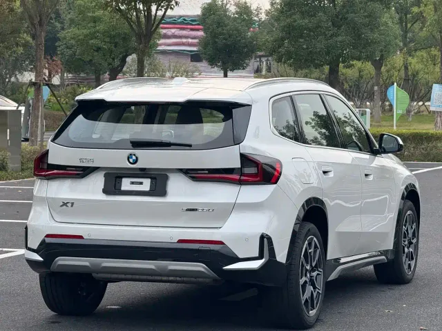 BMW X1 — Фото автомобиля 10