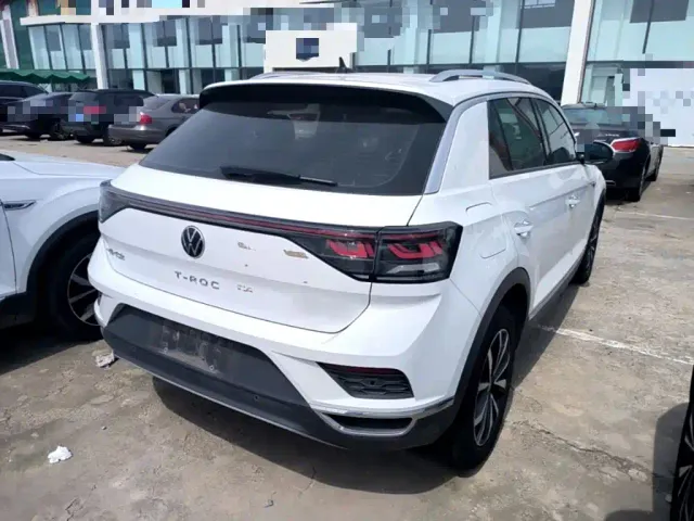 Volkswagen T-Roc — Фото автомобиля 6