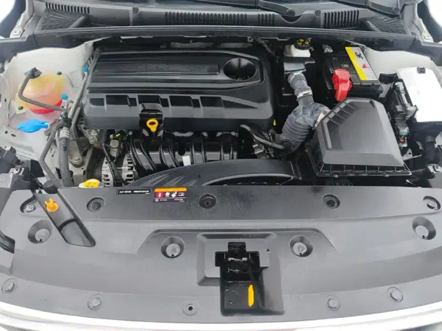 Geely Emgrand — Фото автомобиля 10