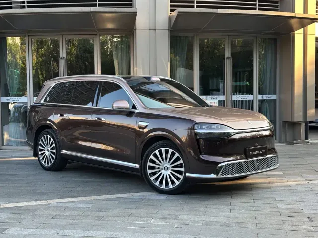 Aito M9 — Фото автомобиля 3