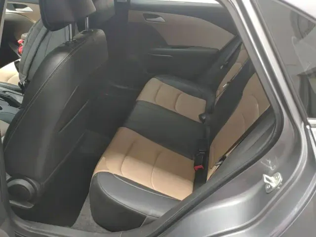 Chevrolet Monza — Фото автомобиля 12