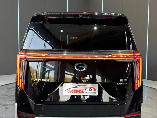 GAC Trumpchi M8 — Фото автомобиля 7