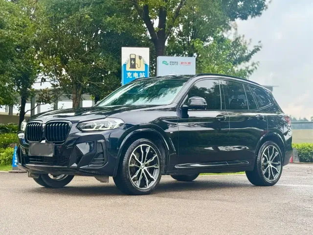 Фотография автомобиля — BMW X3