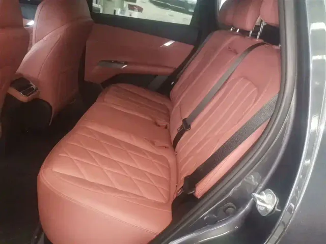 Changan CS75 Plus — Фото автомобиля 16