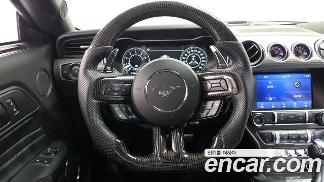 Ford Mustang — Фото автомобиля 20