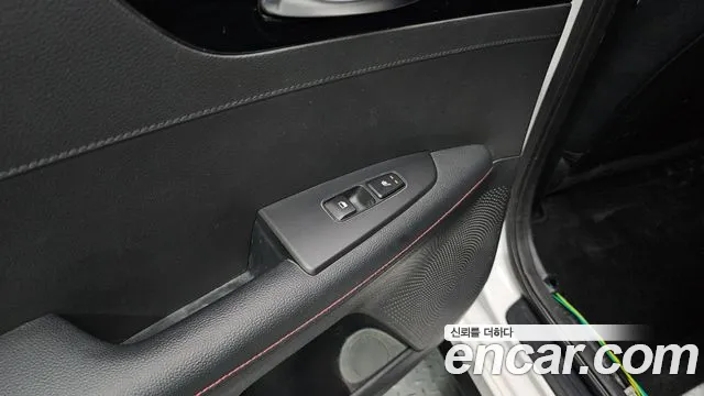 Kia K3 Новый K3 2 поколение 1.6 Turbo GT 5 дверей — Фото автомобиля 28