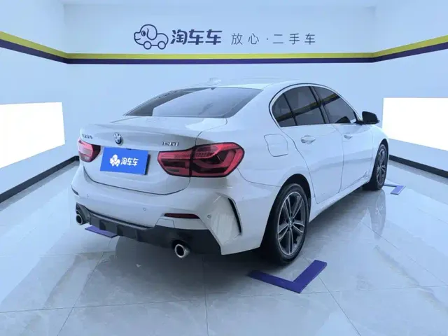 BMW 1 Series — Фото автомобиля 3