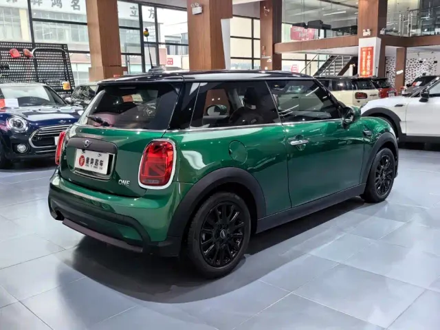 MINI Hatch — Фото автомобиля 5