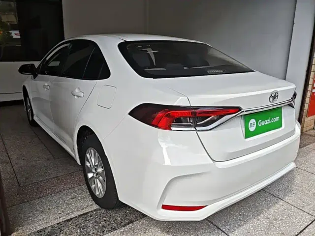 Toyota Corolla — Фото автомобиля 4