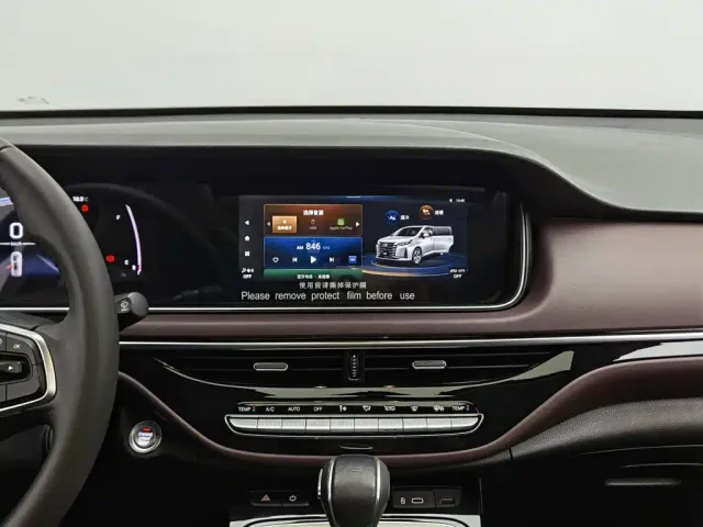 GAC Trumpchi M6 — Фото автомобиля 12