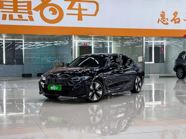 Фотография автомобиля — BMW i3