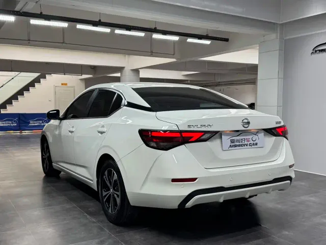Nissan Sylphy — Фото автомобиля 5