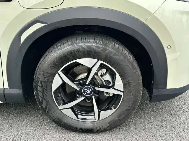 BYD Yuan UP — Фото автомобиля 18
