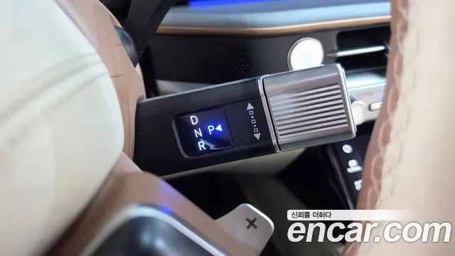 Hyundai Grandeur GN7 — Фото автомобиля 12