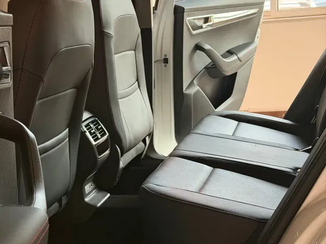Škoda Karoq 2023 TSI280 Premium Edition — Фото автомобиля 11