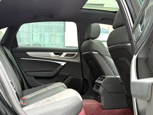 Audi A6L — Фото автомобиля 7