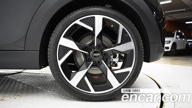 MINI Cooper 4th Gen — Фото автомобиля 5