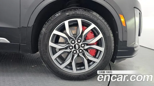 Cadillac XT6 — Фото автомобиля 18