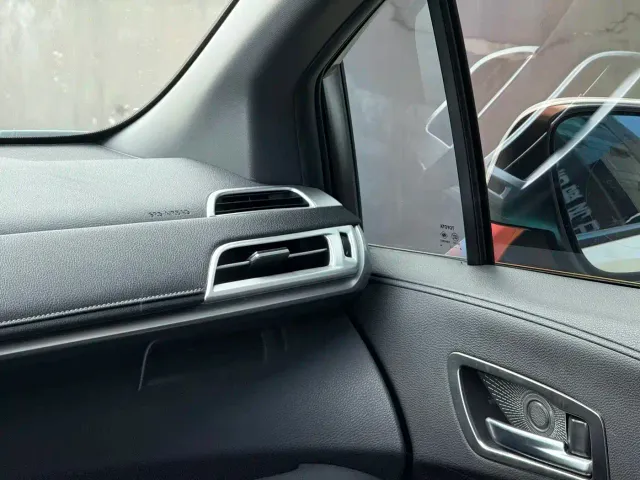 Toyota Sienna — Фото автомобиля 14