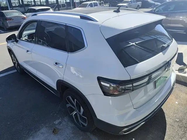 Volkswagen Tharu — Фото автомобиля 4