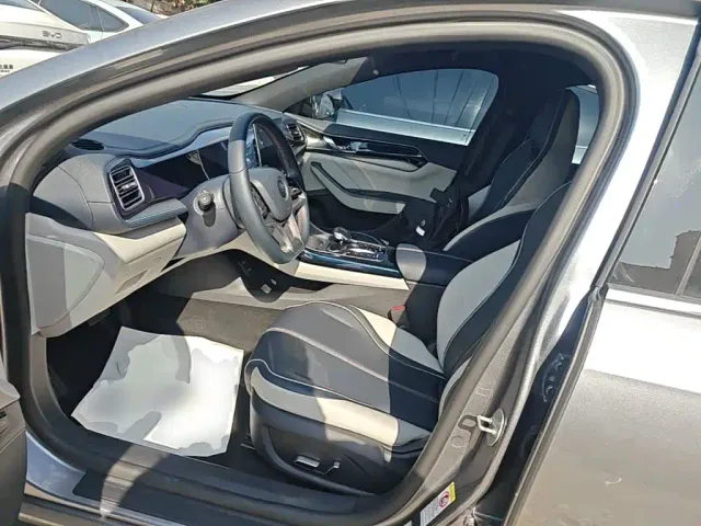 BYD Qin PLUS — Фото автомобиля 14